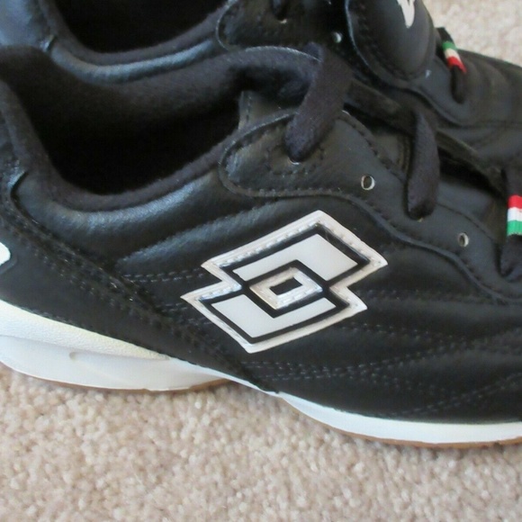 lotto indoor soccer shoes